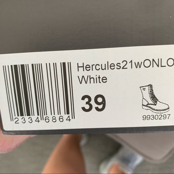 White Italian Leather Ankle Boots size 39 - Picture 6 of 11